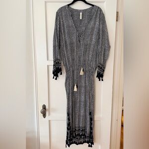 Black and White Patterned Women's Swimsuit Coverup / Dress